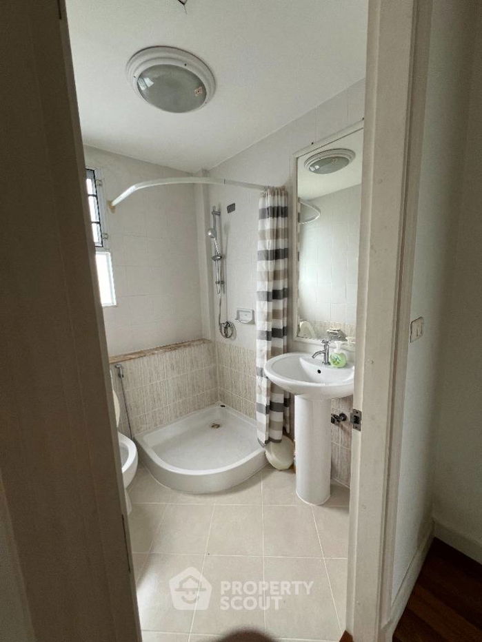 picture 3-BR Townhouse at Plus City Park Rama 9-Huamark close to Ramkhamhaeng (ID 1643290) - 13/14