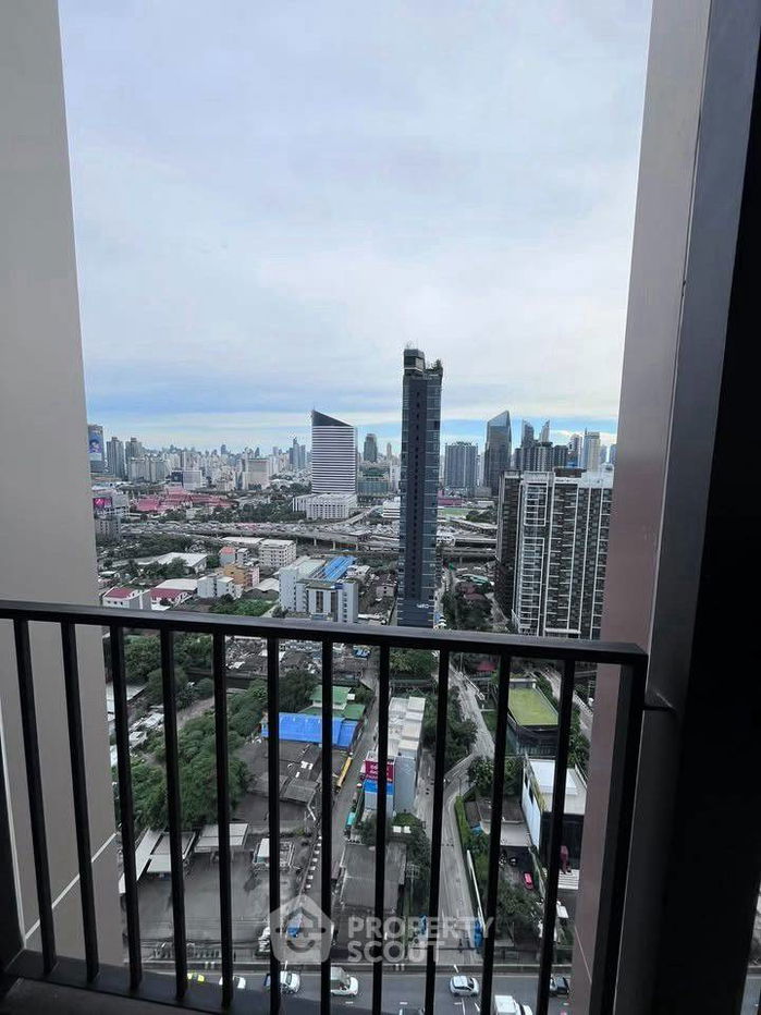 รูป คอนโด 2-ห้องนอน ที่ นิว ดิสทริค อาร์9 ใกล้ MRT พระราม 9 (ID 2452549) - รูปที่ 9/13