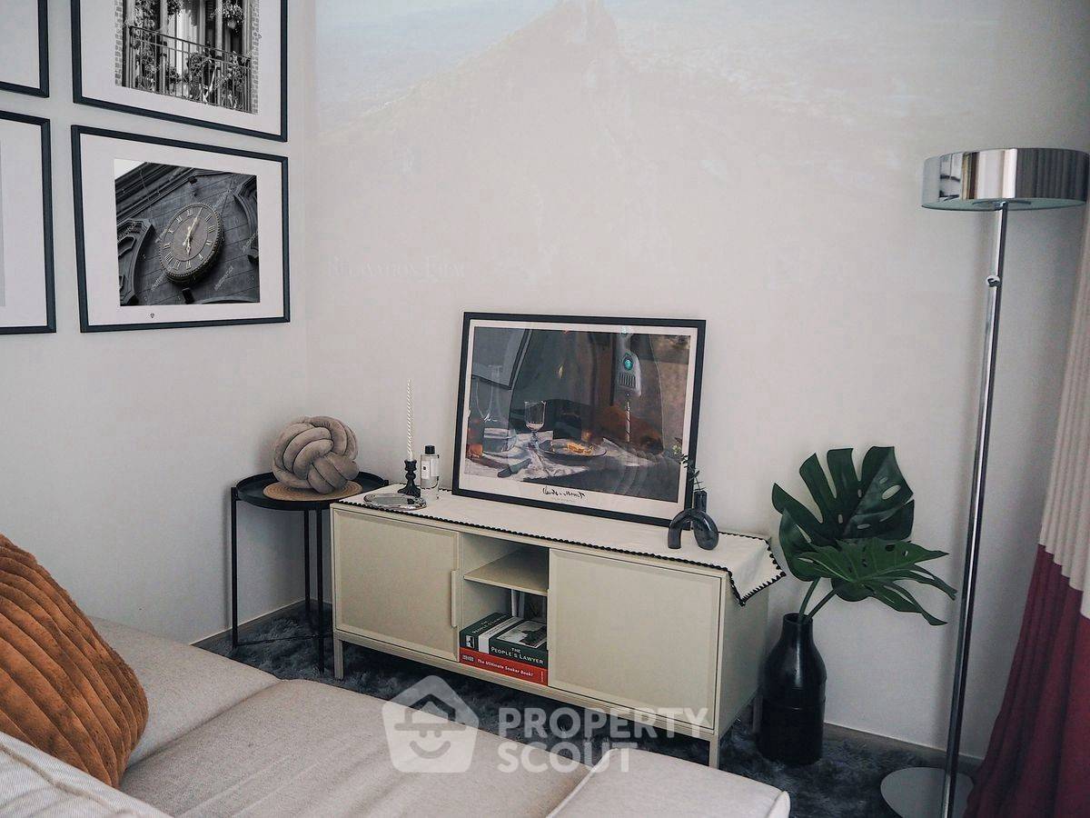 picture Studio Condo at Life Ladprao Valley near BTS Ha Yaek Lat Phrao (ID 2451870) - 1/19
