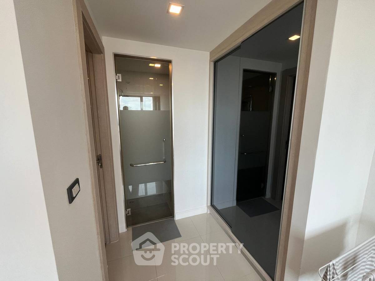 picture 2-BR Condo at The Jewel Condominium close to Phratamnak (ID 2005153) - 7/12