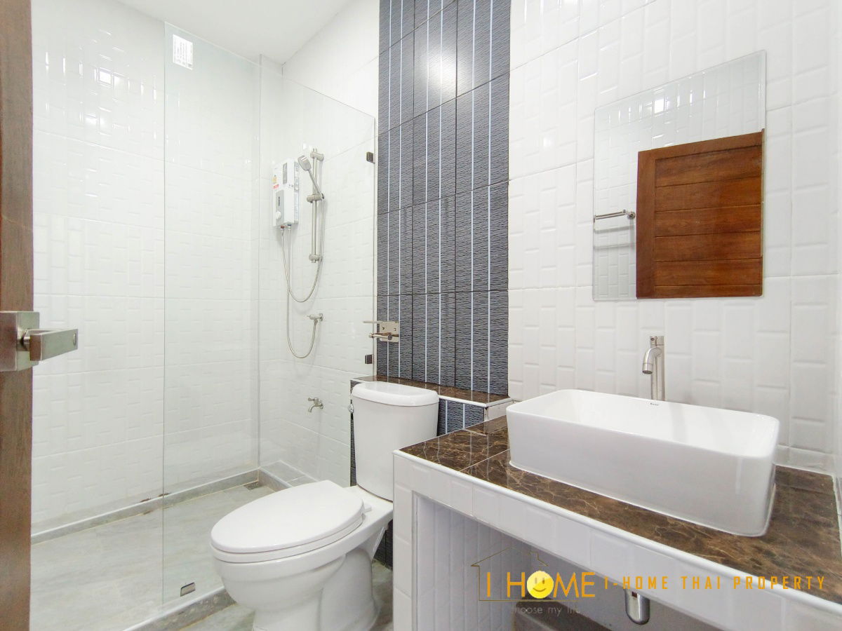 รูป ให้เช่า Pool villa 2 ชั้นหลังใหญ่ 14 ห้องนอน 15 ห้องน้ำ 1 ห้องครัว 3 ที่จอดรถ - รูปที่ 28/72