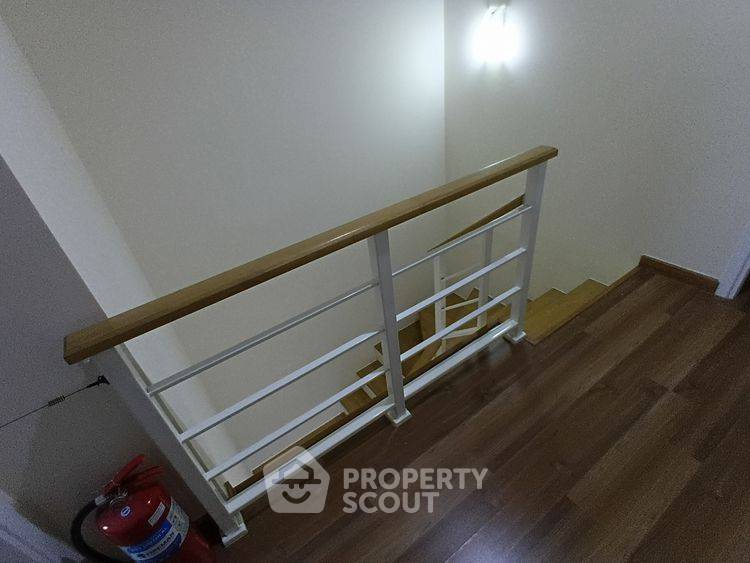 รูป ทาวน์เฮ้าส์ 3-ห้องนอน ใน สวนหลวง (ID 2431122) - รูปที่ 2/5