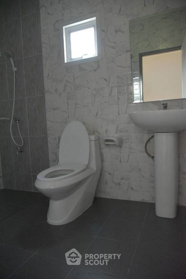 รูป ทาวน์เฮาท์ 2-ห้องนอน ใน สันผักหวาน (ID 1777498) - รูปที่ 5/8