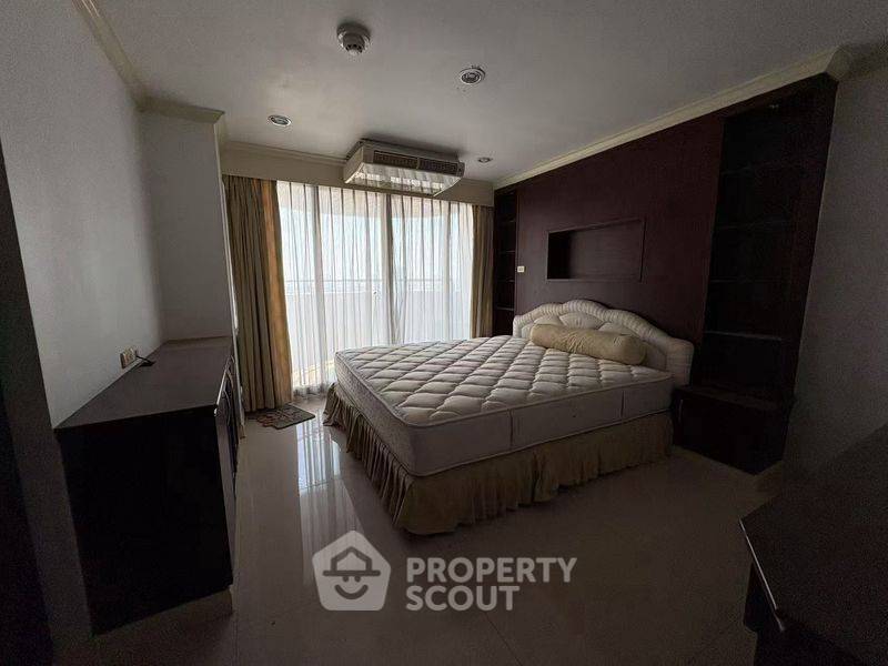 picture 3-BR Condo at Floraville Condominium near ARL Hua Mak (ID 2452580) - 4/18