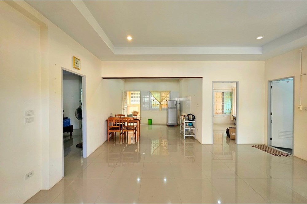 picture [920601001-695] Sup Thani, 3 Bed 3 Bath, in Hua Hin Soi 6 For Sale - 7/30