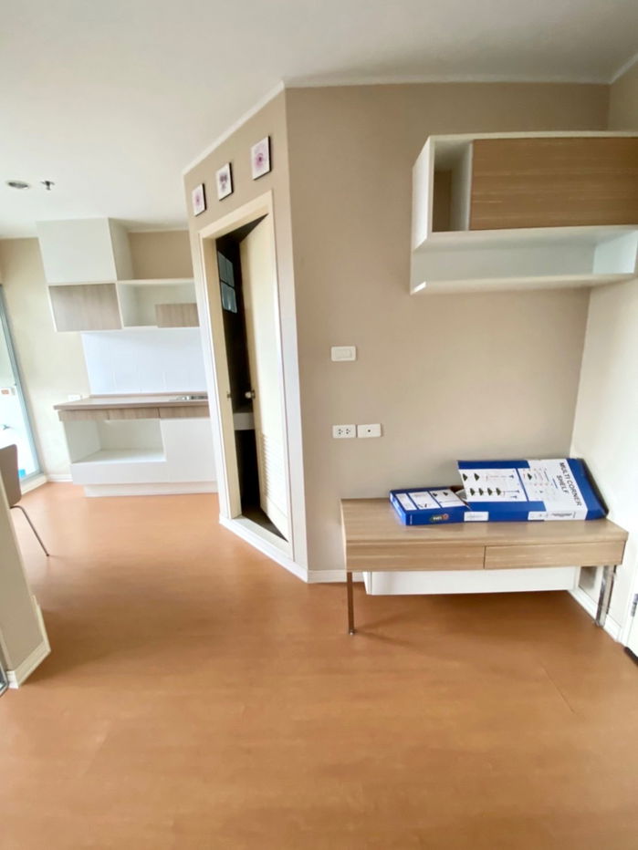 picture Lumpini Condo Town (Lumpini Condo Town Nawamin-Ramintra) - 1/14