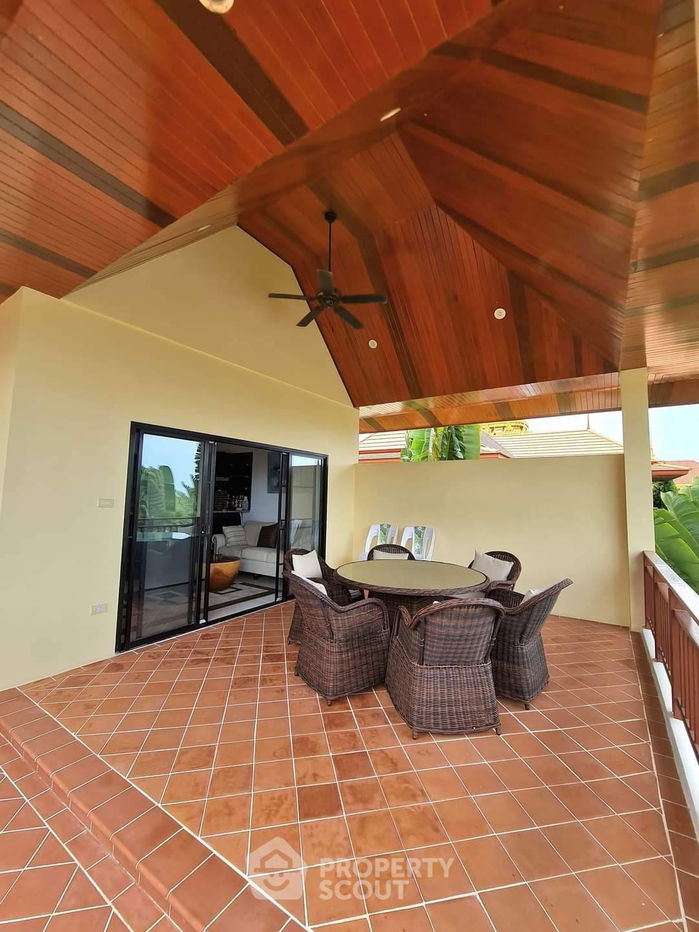 รูป วิลล่า 3-ห้องนอน ที่ ทะเล สวรรค์ ใกล้ บางเสร่ (ID 2118967) - รูปที่ 16/22