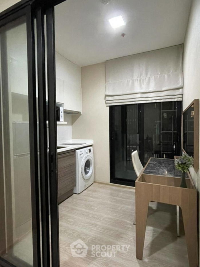 picture 1-BR Condo at Condolette Midst Rama 9 near MRT Phra Ram 9 (ID 1329030) - 4/9