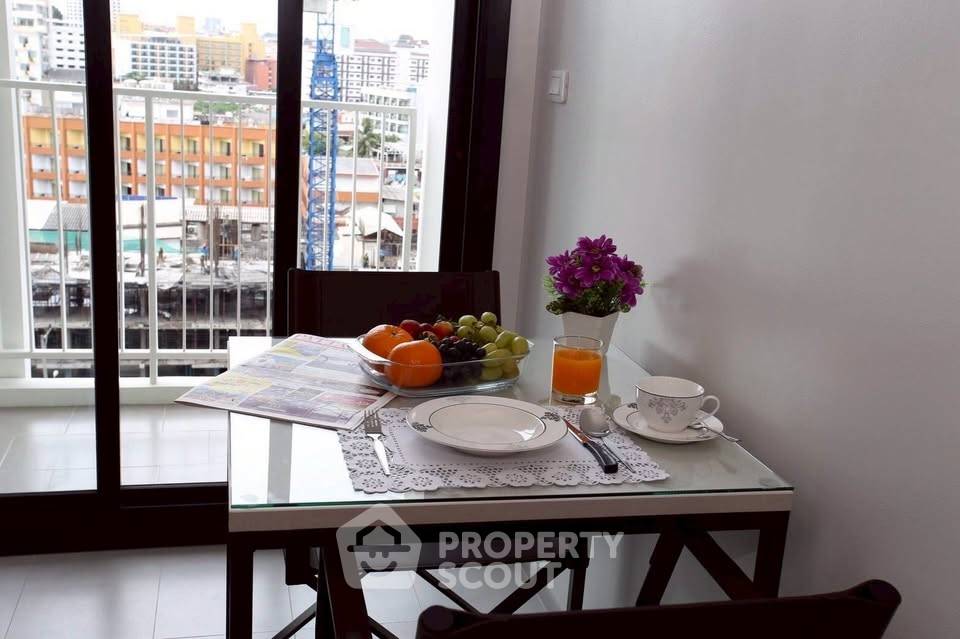picture 1-BR Condo at The Base Central Pattaya close to Central Festival Pattaya (ID 2206609) - 2/10