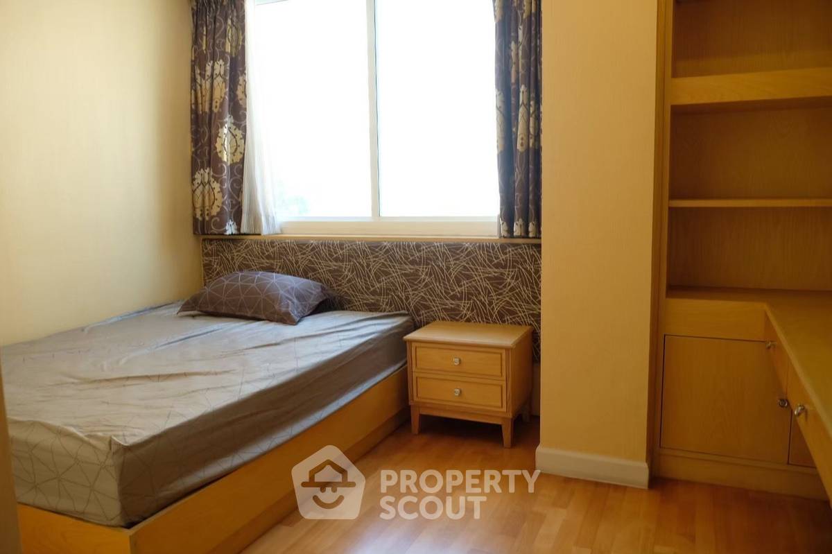 picture 2-BR Condo at The Fine @ River Condominium near BTS Saphan Taksin (ID 1303684) - 4/5