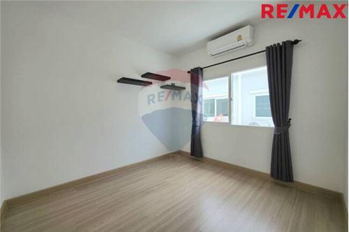 รูป [920091001-818] ทาวน์โฮม 2 ชั้น กัสโต้ ดอนเมือง-สรงประภา หลังมุม - รูปที่ 31/34