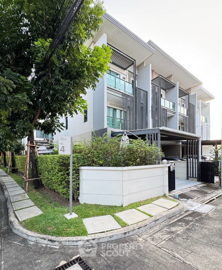 รูป ทาวน์เฮาท์ 3-ห้องนอน ใกล้ MRT สามแยกบางใหญ่ (ID 2052965) - รูปที่ 1/18