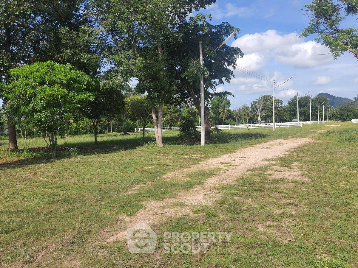 picture 32,000 m² Land for Sale close to Bang Lamphu (ID 2102462) - 2/7