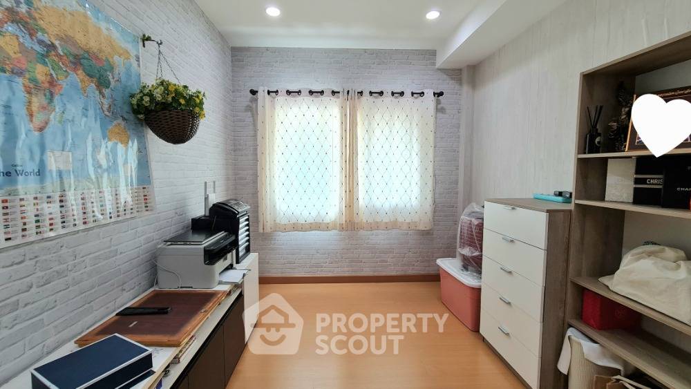 รูป ทาวน์เฮาท์ 3-ห้องนอน ใน สวนหลวง (ID 1832285) - รูปที่ 9/24