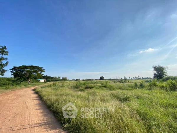 รูป ที่ดินสำหรับปล่อยขาย 8,000 ตารางเมตร แถว ใน หินเหล็กไฟ (ID 1907782) - รูปที่ 1/5