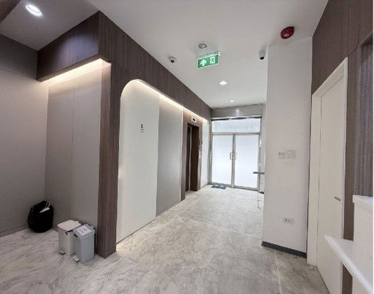 รูป ให้เช่าอาคารสำนักงาน 8 ชั้น ซอยศรีนครินทร์ 40 มีลิฟท์โดยสารในอาคาร ที่จอดรถ 14 คัน เหมาะเป็นสำนักงาน ทำเลดี เดินทางสะดวก - รูปที่ 12/19