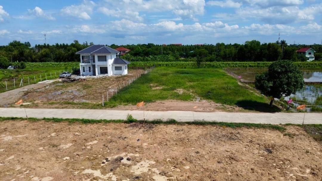 รูป ที่ดินติดถนน2ด้านค10หนองเสือปทุมธานี1ไร่2700000คอนกรีต8มถนนรังสิตนครนายกคาเฟ่แกะบัว650รพ.หนองเสือ300มอำเภอ1.1กมโฉนดพร้อมโอน - รูปที่ 5/19