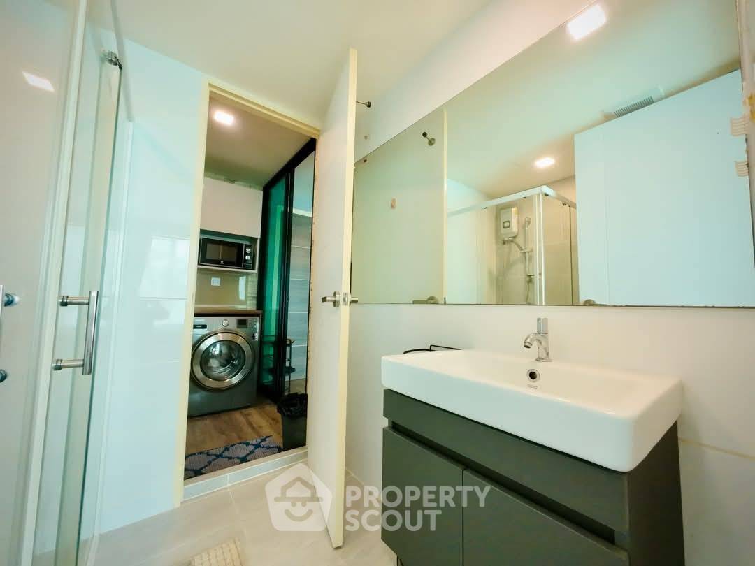 picture 1-BR Condo at Modiz Ratchada 32 in Chan Kasem (ID 2109276) - 7/10