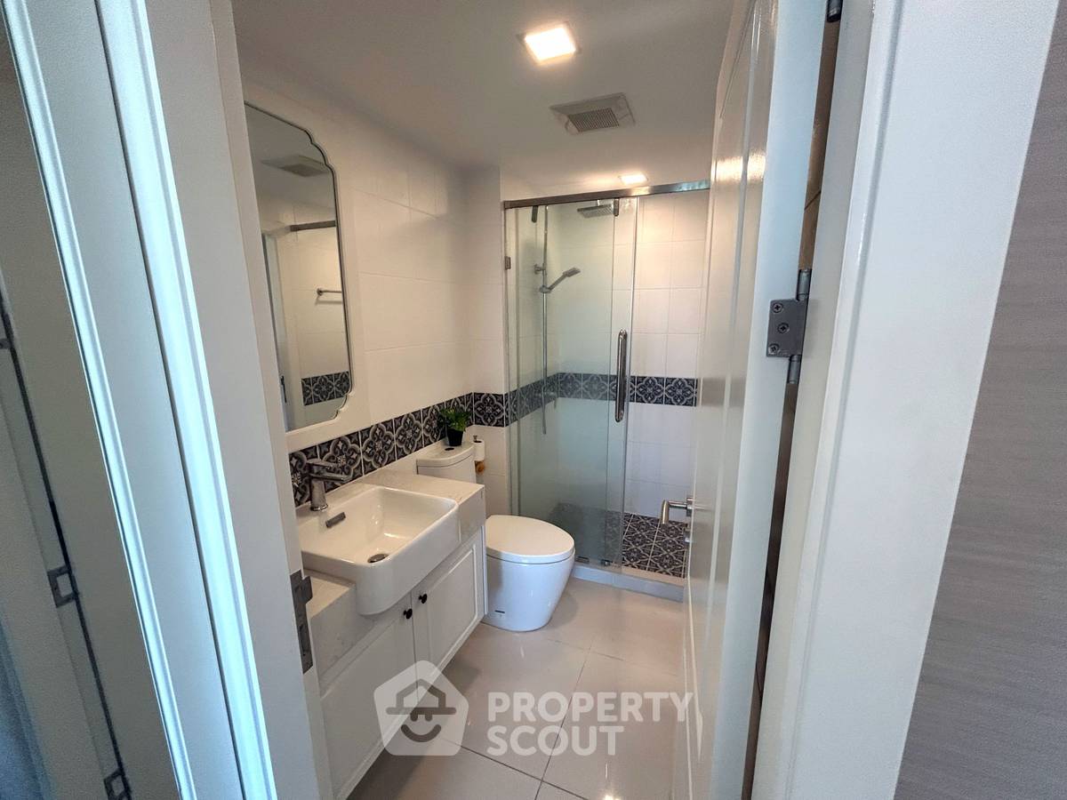 รูป คอนโด 2-ห้องนอน ที่ ดิ โอเรียนท์ รีสอร์ท แอนด์ สปา ใกล้ เมืองพัทยา (ID 2451972) - รูปที่ 12/25