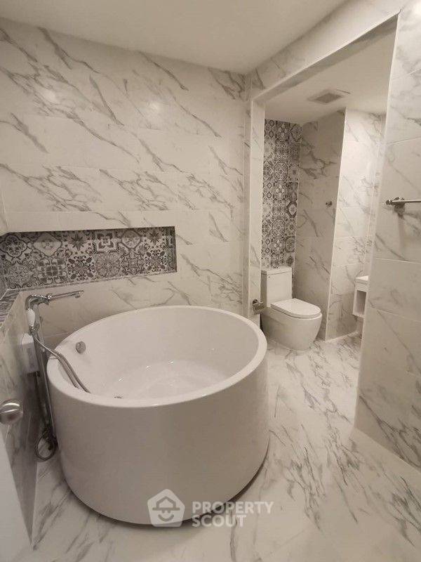 รูป คอนโด 2-ห้องนอน ที่ เดอ ลาพีส จรัญ 81 ใกล้ MRT บางพลัด (ID 2143493) - รูปที่ 9/10