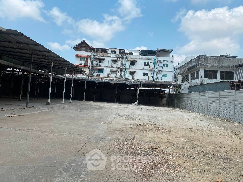 รูป ที่ดินสำหรับปล่อยเช่า 2,092 ตารางเมตร แถว ใน หนองบอน (ID 1502781) - รูปที่ 4/4