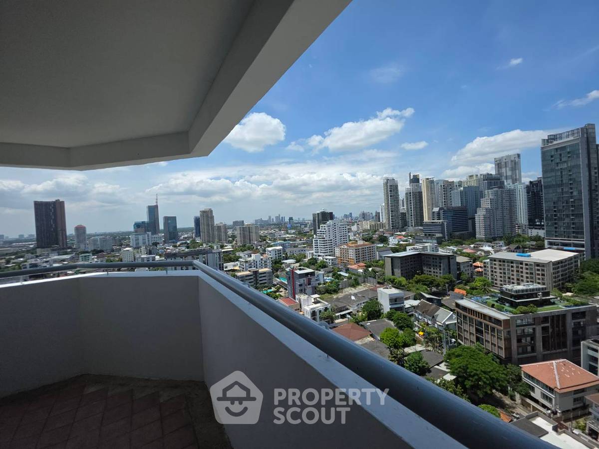 picture 3-BR Condo at The Waterford Diamond Tower Sukhumvit near BTS Phrom Phong (ID 2317984) - 13/21