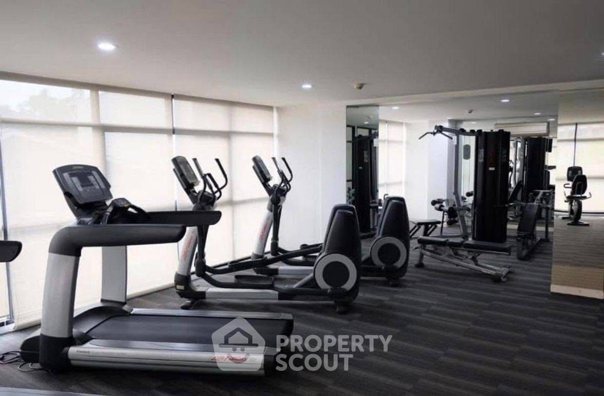 picture 3-BR Condo at Morning Side Heights Ratchada 30 Condominium near MRT Ratchadaphisek (ID 2081996) - 5/7