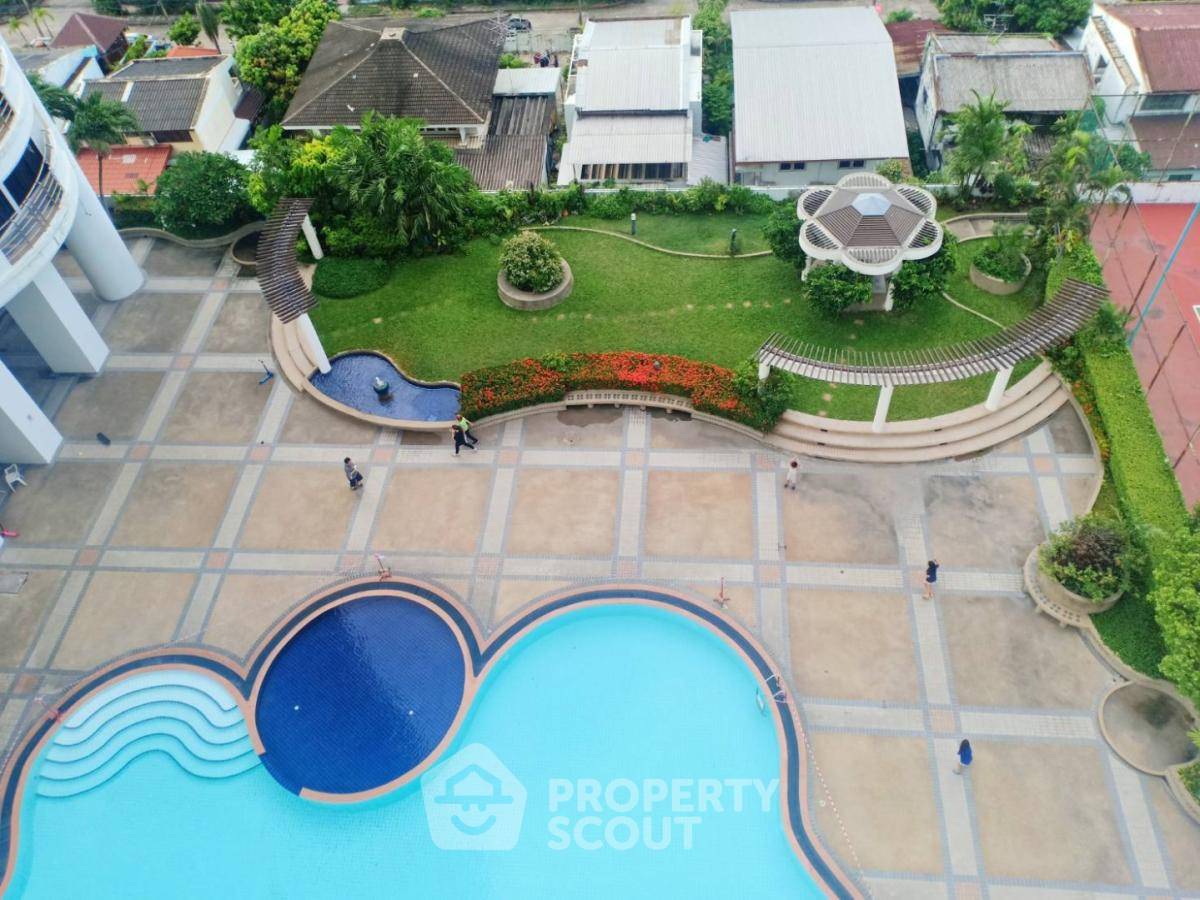 picture 3-BR Condo at Floraville Condominium near ARL Hua Mak (ID 1400072) - 14/18