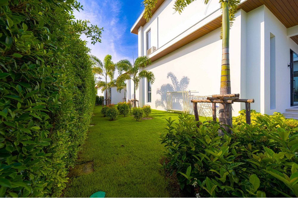 รูป [920601001-697] ขายวิลล่าหรูพร้อมสนามเทนนิส 4 ห้องนอน 4 ห้องน้ำ ในซอย 70 ของ huahin - รูปที่ 5/108