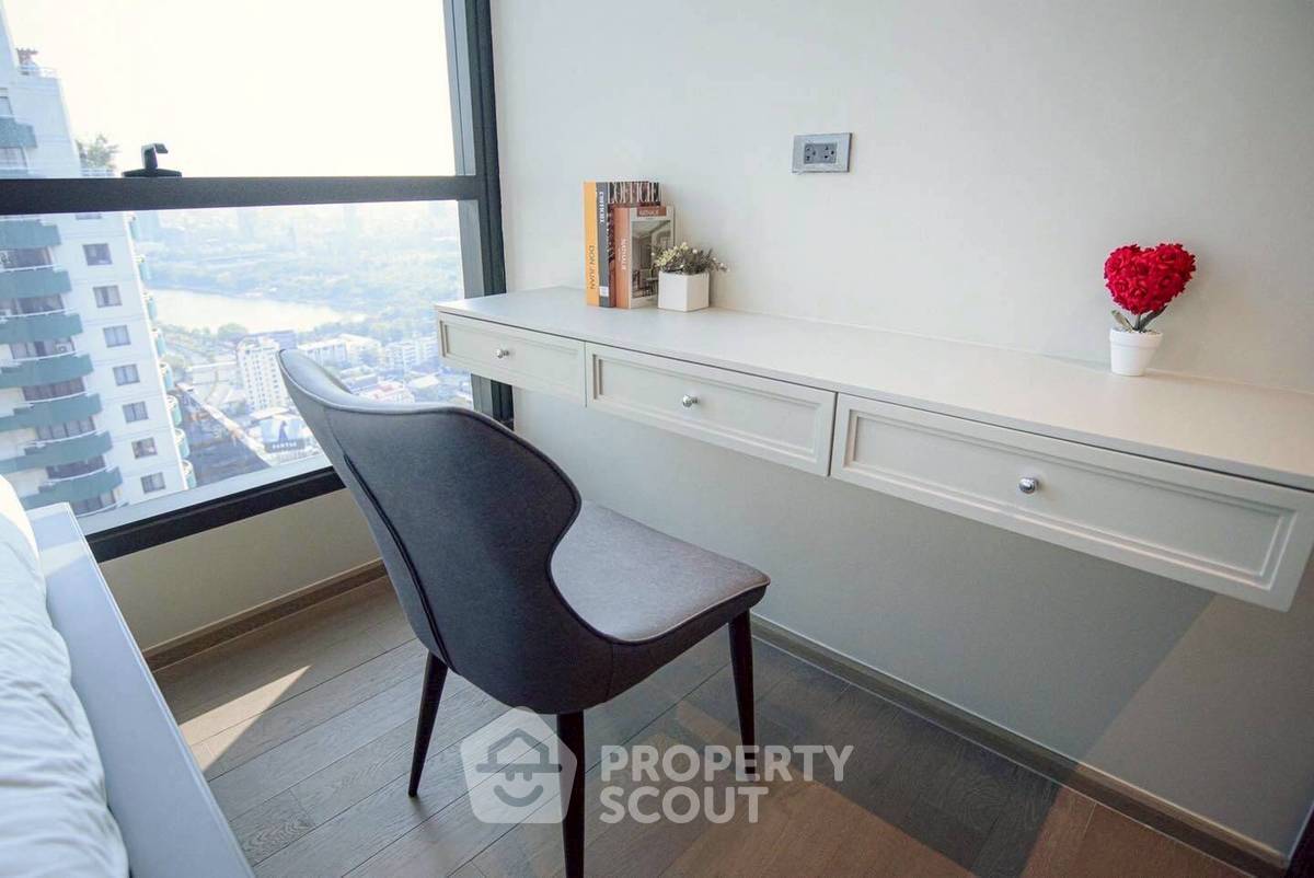 รูป คอนโด 3-ห้องนอน ที่ เซเลส อโศก ใกล้ MRT สุขุมวิท (ID 2327347) - รูปที่ 10/13