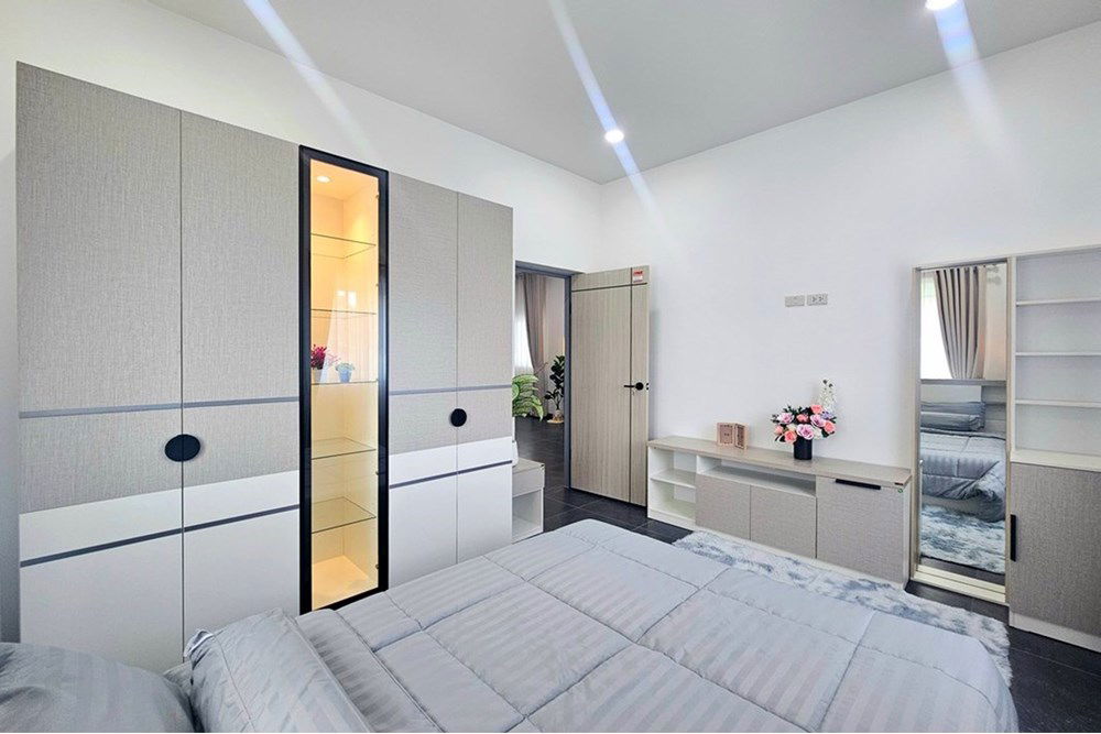 picture [920601001-693] Spacious Family Villa, 3 Bed 3 Bath in Hua Hin Soi 70 For Sale - 40/44