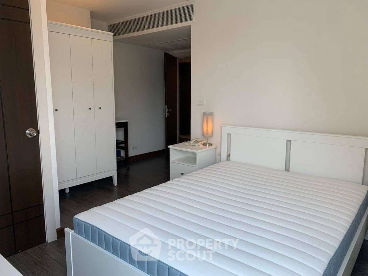 picture 3-BR Condo at The Crest Ruamrudee near BTS Phloen Chit (ID 1963304) - 10/17