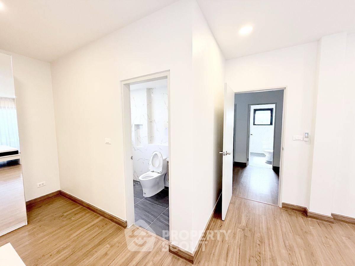 รูป บ้าน 3-ห้องนอน ที่ เซนโทร บางนา ใน บางแก้ว (ID 2455624) - รูปที่ 11/24