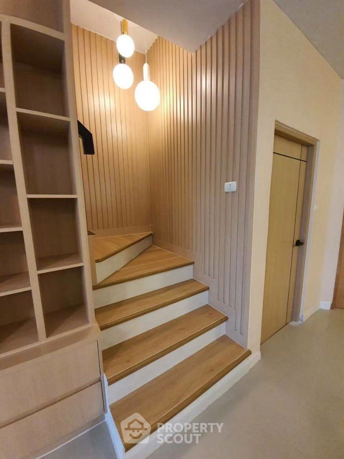 picture 3-BR Townhouse in Suan Luang (ID 2455576) - 6/16