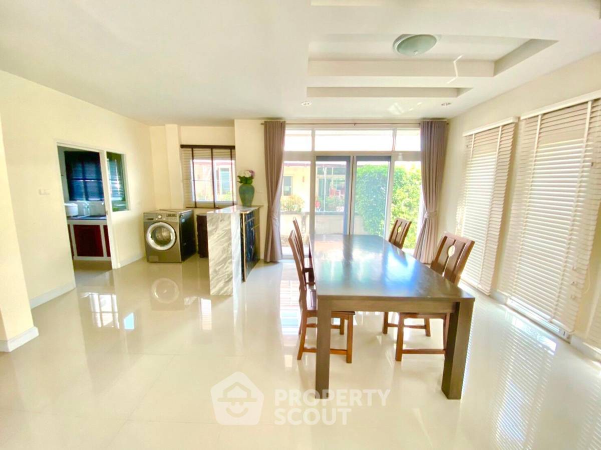 รูป บ้าน 3-ห้องนอน ใน สุรศักดิ์ (ID 1856938) - รูปที่ 7/38