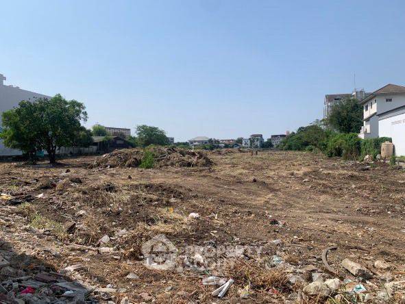 รูป ที่ดินสำหรับปล่อยเช่าและปล่อยขาย 20,820 ตารางเมตร แถว ใน อนุสาวรีย์ (ID 1834302) - รูปที่ 3/6