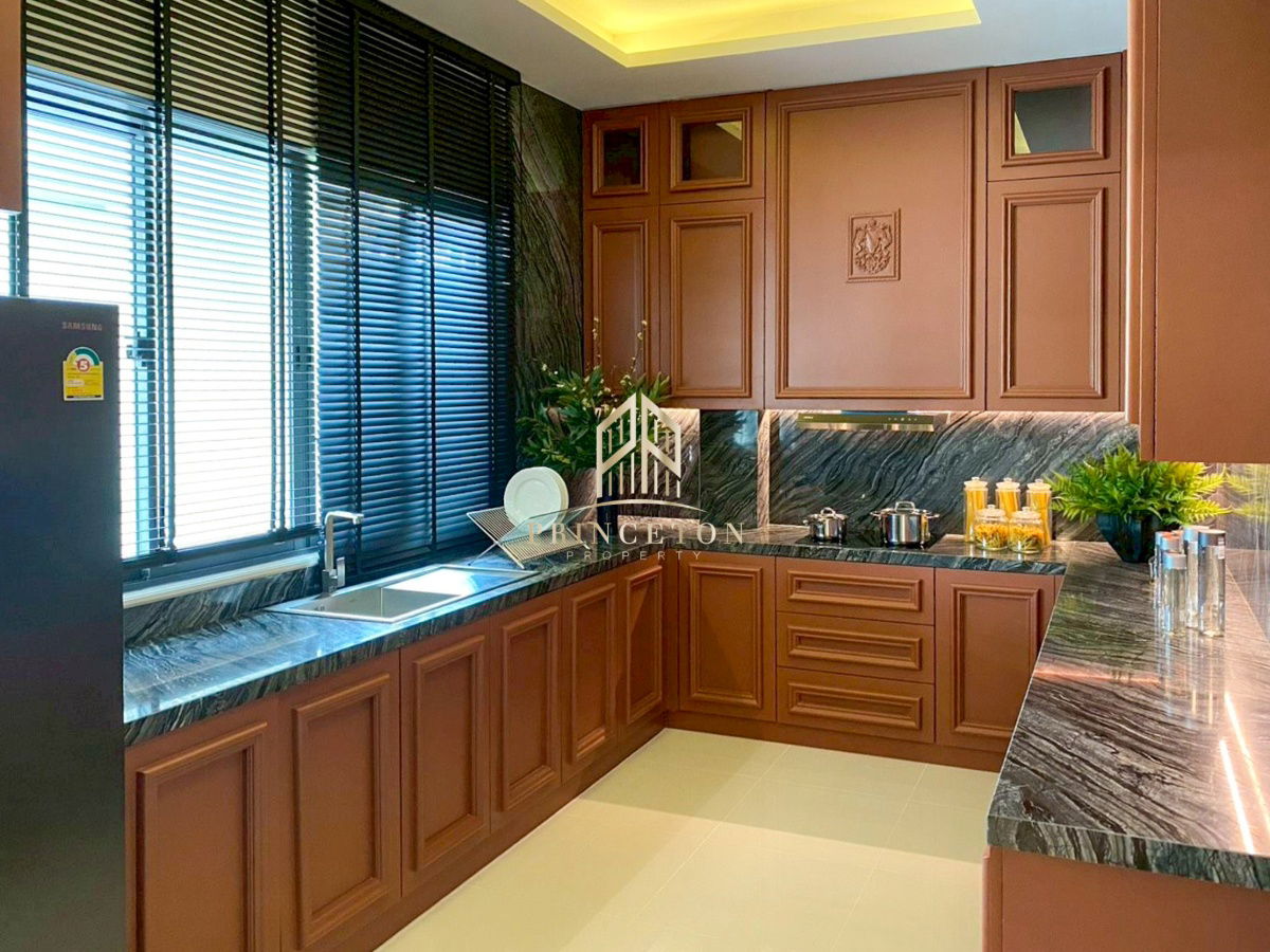 picture Grand Bangkok Boulevard Sukhumvit–Srinakarin - 6/16