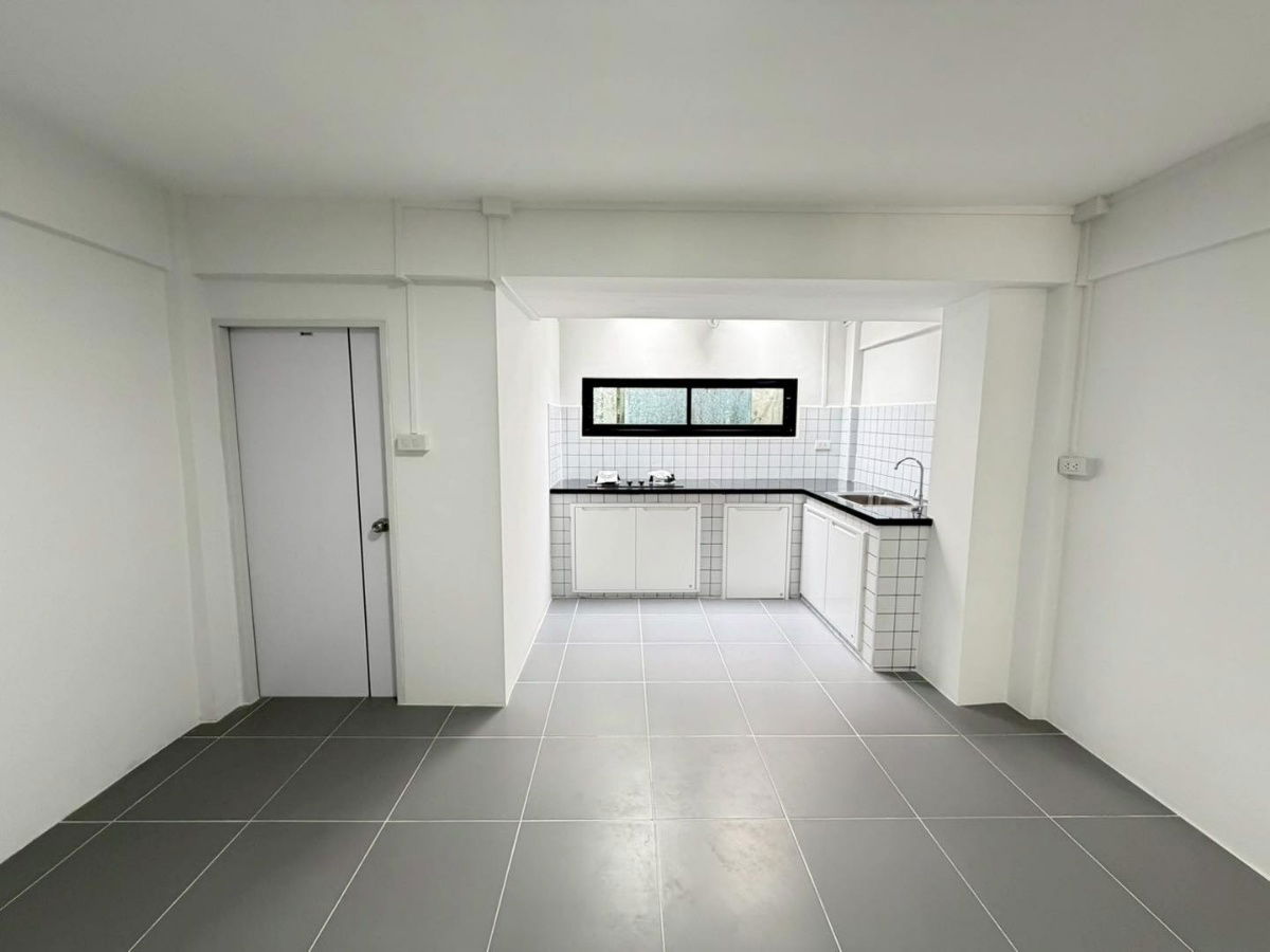 รูป ขายทาวน์เฮ้าส์ ถนนเสนานิคม 1 ซอย 35 ลาดปลาเค้า ขนาด 19.6 ตารางวา 2 ห้องนอน 2 ห้องน้ำ - รูปที่ 8/20