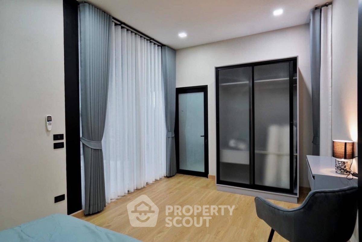 รูป วิลล่า 3-ห้องนอน ใกล้ เมืองพัทยา (ID 1769989) - รูปที่ 14/16