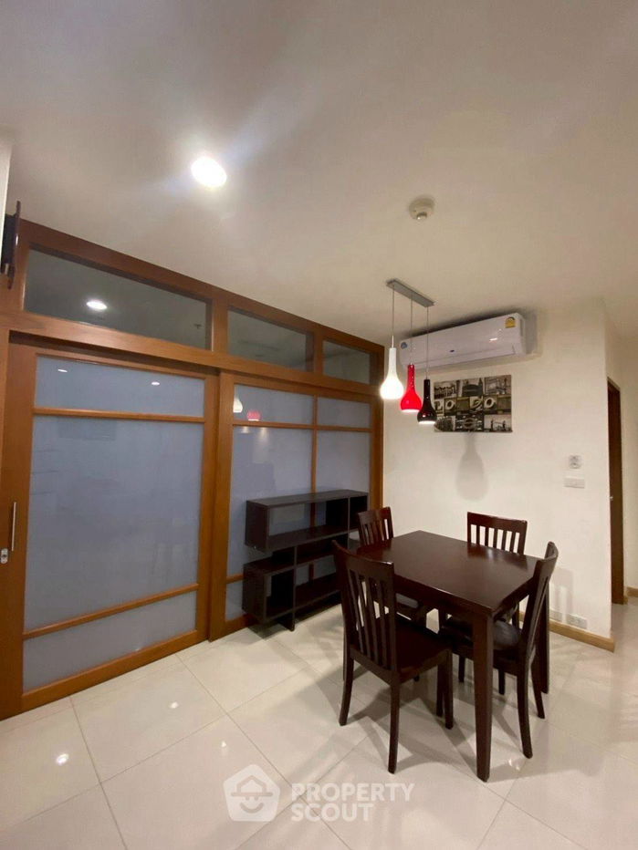 รูป คอนโด 2-ห้องนอน ที่ สีลมแกรนด์เทอเรส คอนโดมิเนียม ใกล้ BTS ศาลาแดง (ID 2454867) - รูปที่ 3/9