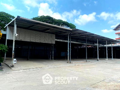 เช่าที่ดิน ถนนศรีนครินทร์ : ที่ดินสำหรับปล่อยเช่า 2,092 ตารางเมตร แถว ใน หนองบอน (ID 1502781)