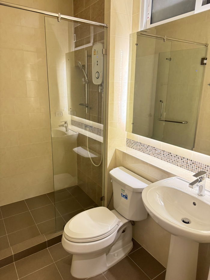 picture Two-storey detached house for sale  4 bedrooms 3 bathrooms and 3 parkings. - 15/26