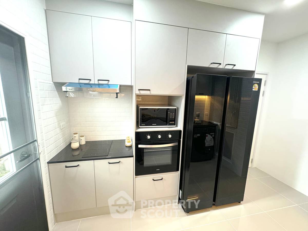 picture 4-BR House at Golden Neo, Sukhumvit LaSalle near BTS Samrong (ID 1737338) - 14/18