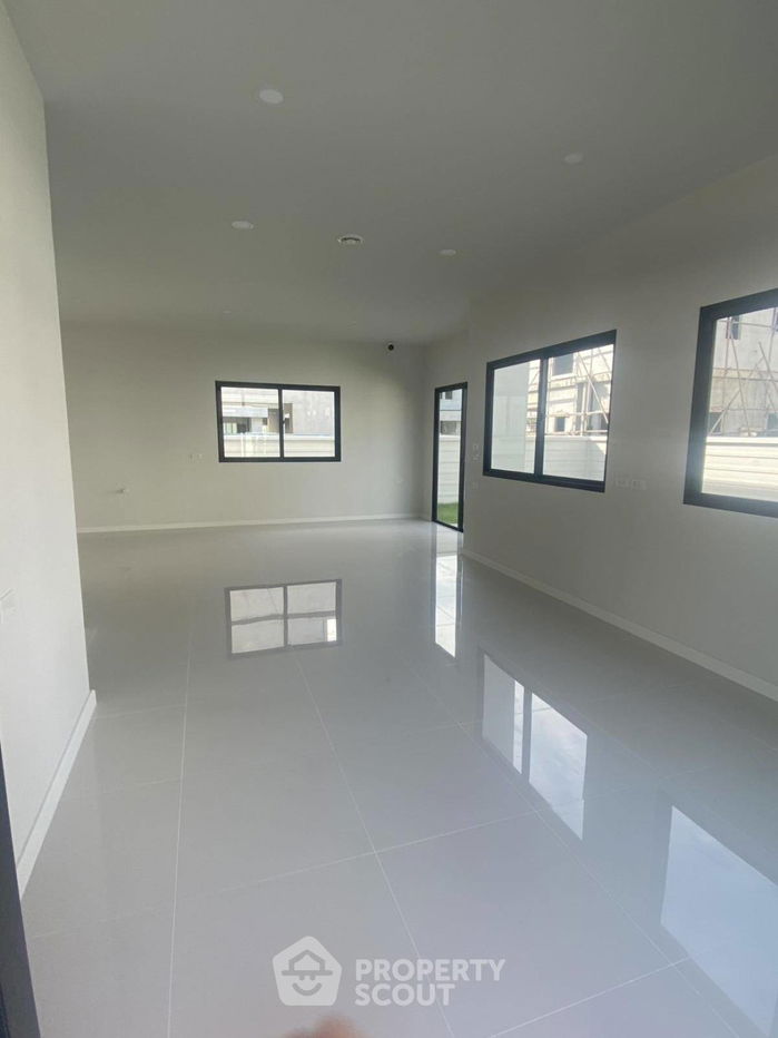 รูป บ้าน 3-ห้องนอน ใน สามวาตะวันตก (ID 2002212) - รูปที่ 12/25