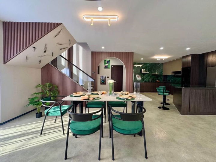 รูป 🏡 พูลวิลล่าหรู 5 ห้องนอน ในหมู่บ้าน Country Club Village พัทยาตะวันออก - รูปที่ 2/15