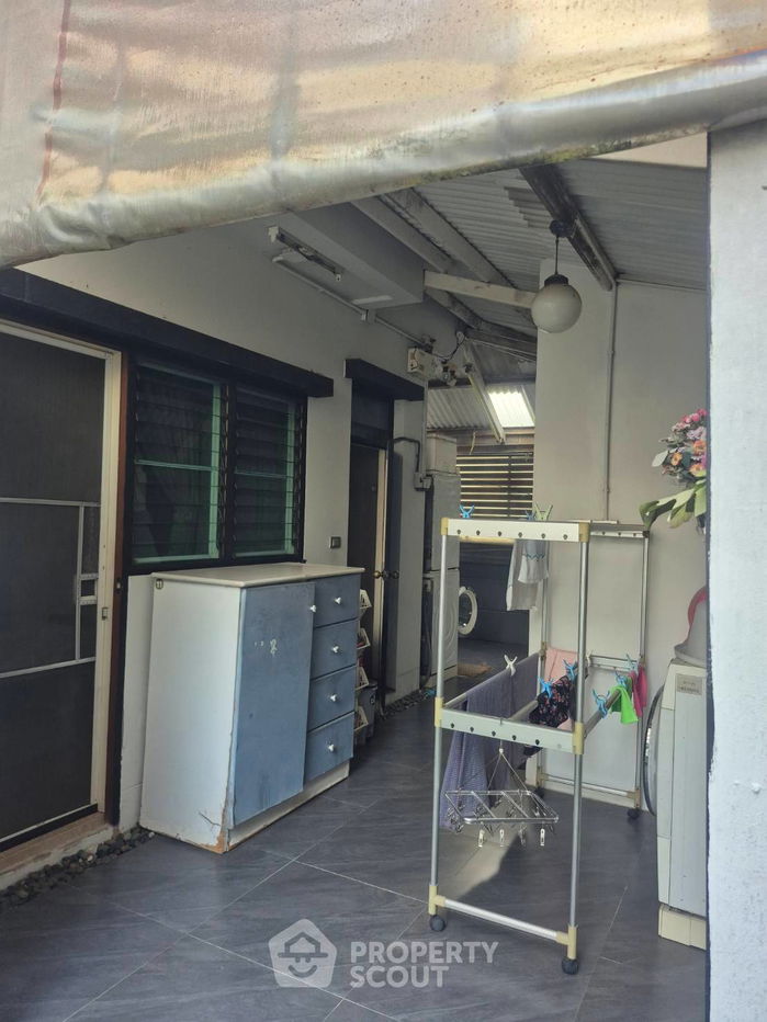 picture 4-BR House in Nuan Chan (ID 2456436) - 21/43