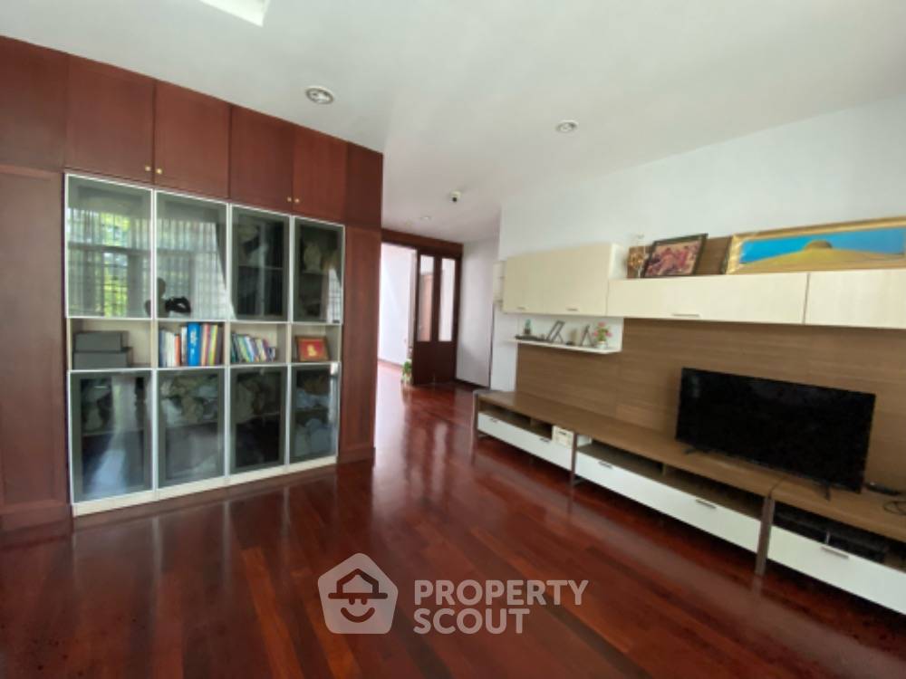 รูป บ้าน 4-ห้องนอน ใน ทุ่งสองห้อง (ID 1624919) - รูปที่ 5/11