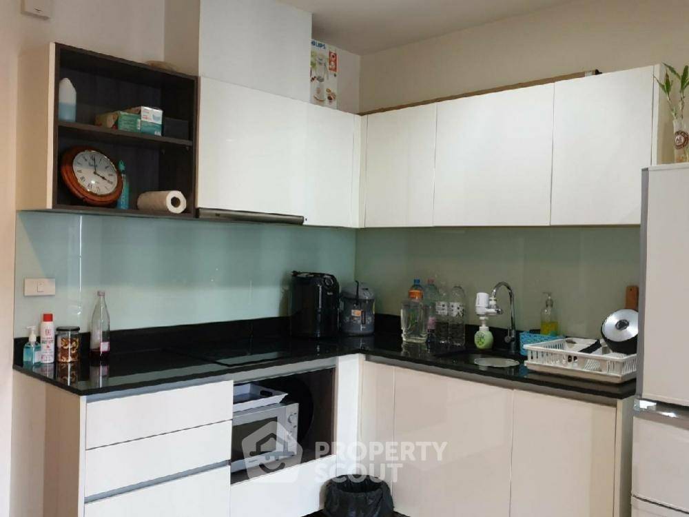 picture 2-BR Condo at Quinn Condo Ratchada 17 near MRT Sutthisan (ID 674343) - 5/23