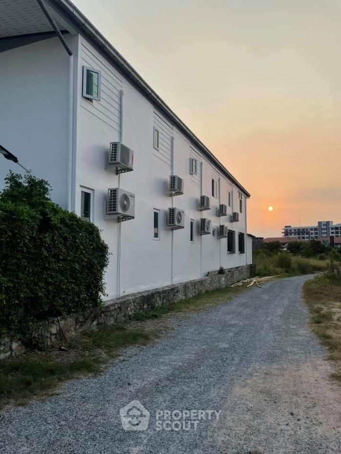 รูป ที่ดินสำหรับปล่อยขาย 1,632 ตารางเมตร แถว ใกล้ พัทยาตะวันออก (ID 2088612) - รูปที่ 7/9