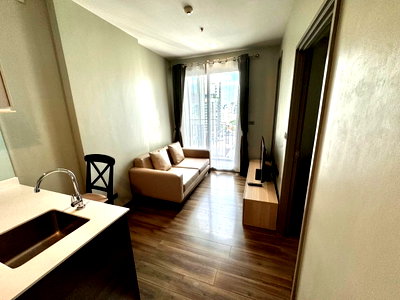 Condos for rent : Ekamai for rent Ceil by sansiri 